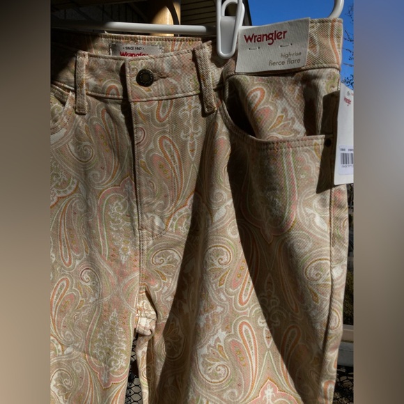Wrangler High Rise Fierce Flare Paisley Colorful Print Cotton Jeans Size 8 29/32 - Picture 15 of 16